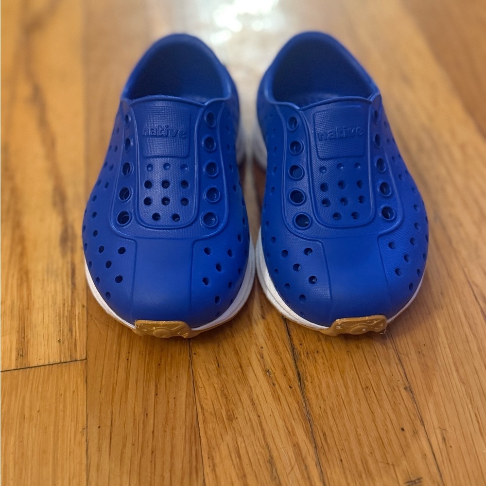 Native Robbie sugarlite shoes